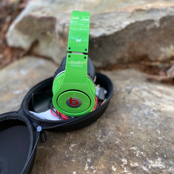 Beats headphones - Picture 3 of 6